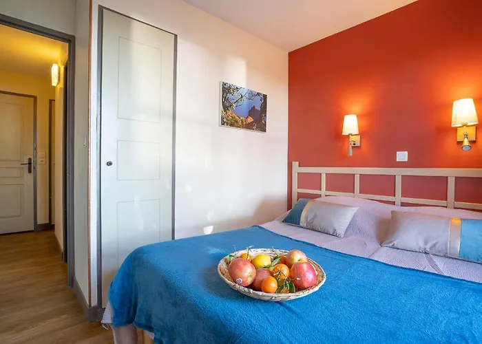 Le Village - C4 010 By Interhome Saint-Raphaël