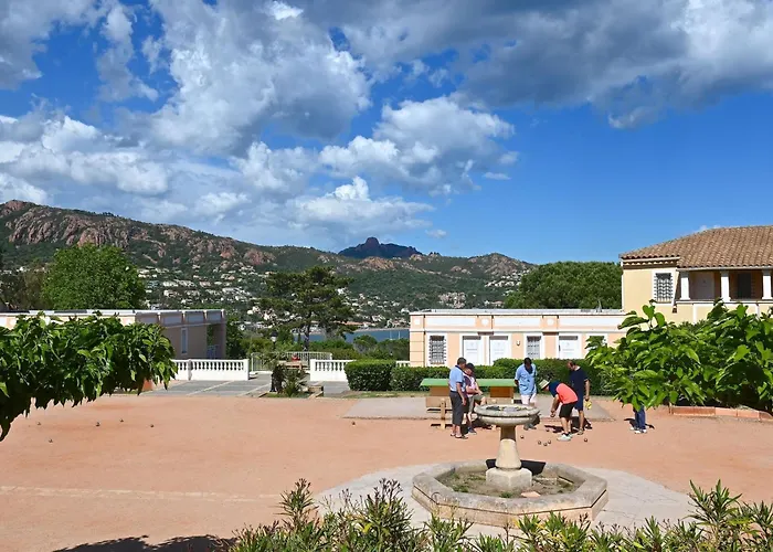 Le Village - C4 010 By Interhome Saint-Raphaël