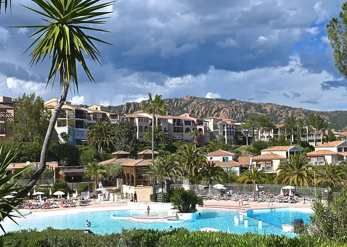 Le Village - C4 010 By Interhome Saint-Raphaël